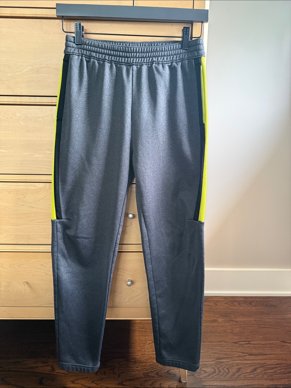 Old Navy Kids Athletic Joggers with Neon Side Stripe - Gray Size 12